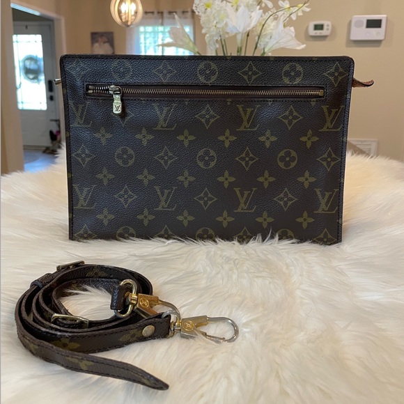 Louis Vuitton Enghein Monogram